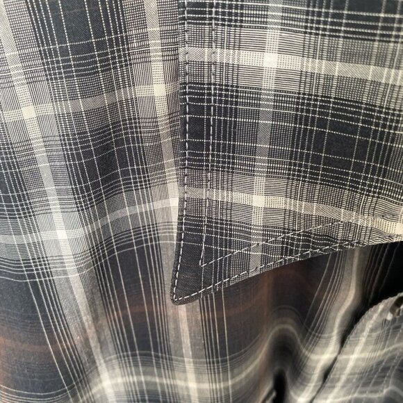 TILLEY Made in Canada Button Up Long Sleeve Plaid Shirt, Mens Size Medium - Picture 7 of 7